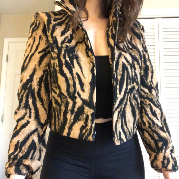 Vintage tiger print coat - Picture 2 of 6